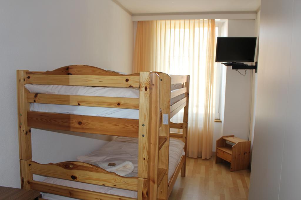 Hotel De La Gare Yvonand